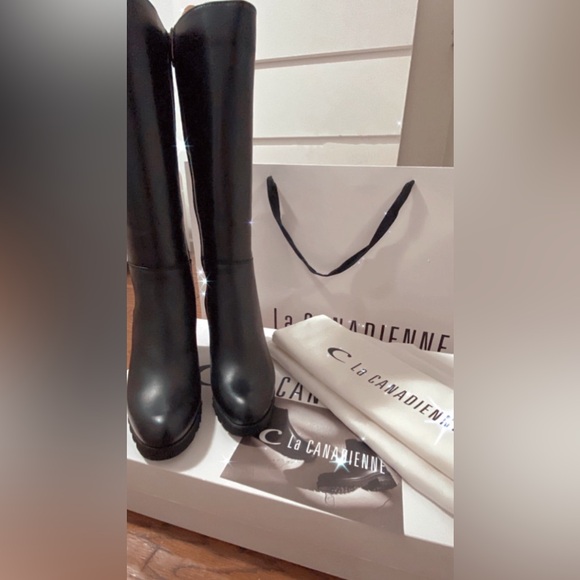 La Canadienne Black Leather Boots - Picture 3 of 3